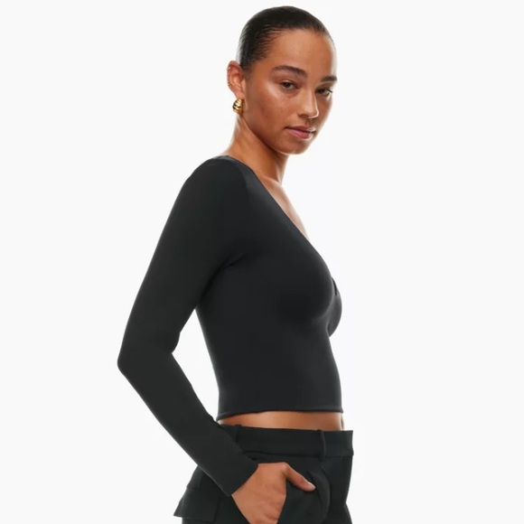 SOLD Babaton Contour V-neck Longsleeve Small Black - Picture 2 of 11